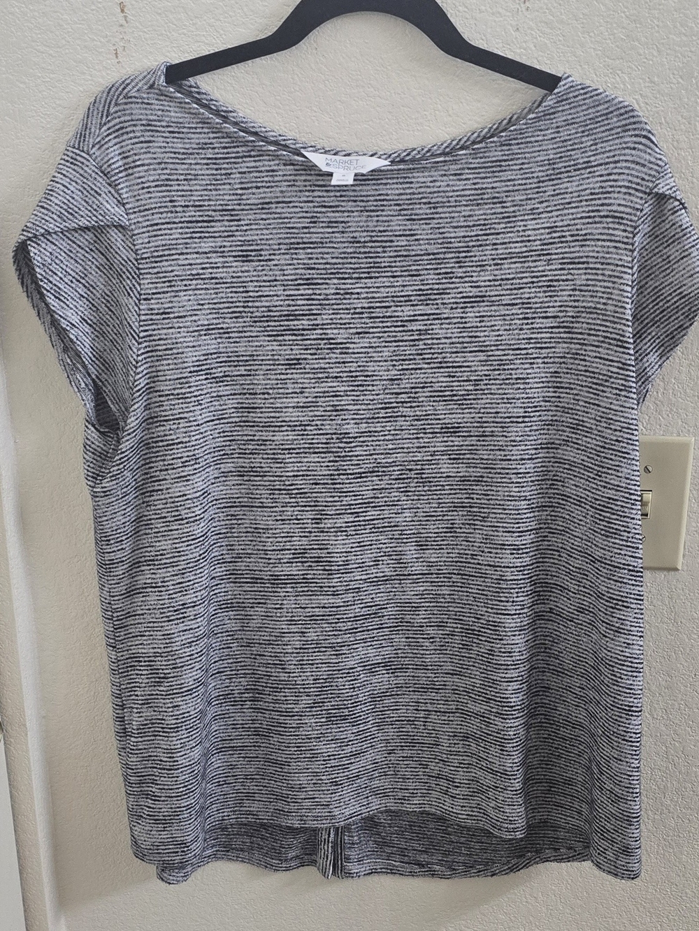 Lightweight Striped Short Sleeve Top - Gray/White